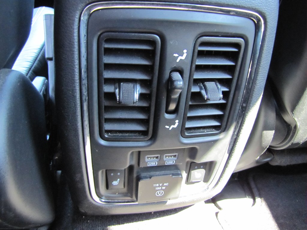 2015 Jeep Cherokee - $11,995