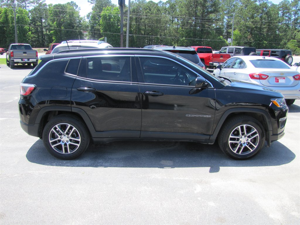 2018 Jeep Compass - $11,995