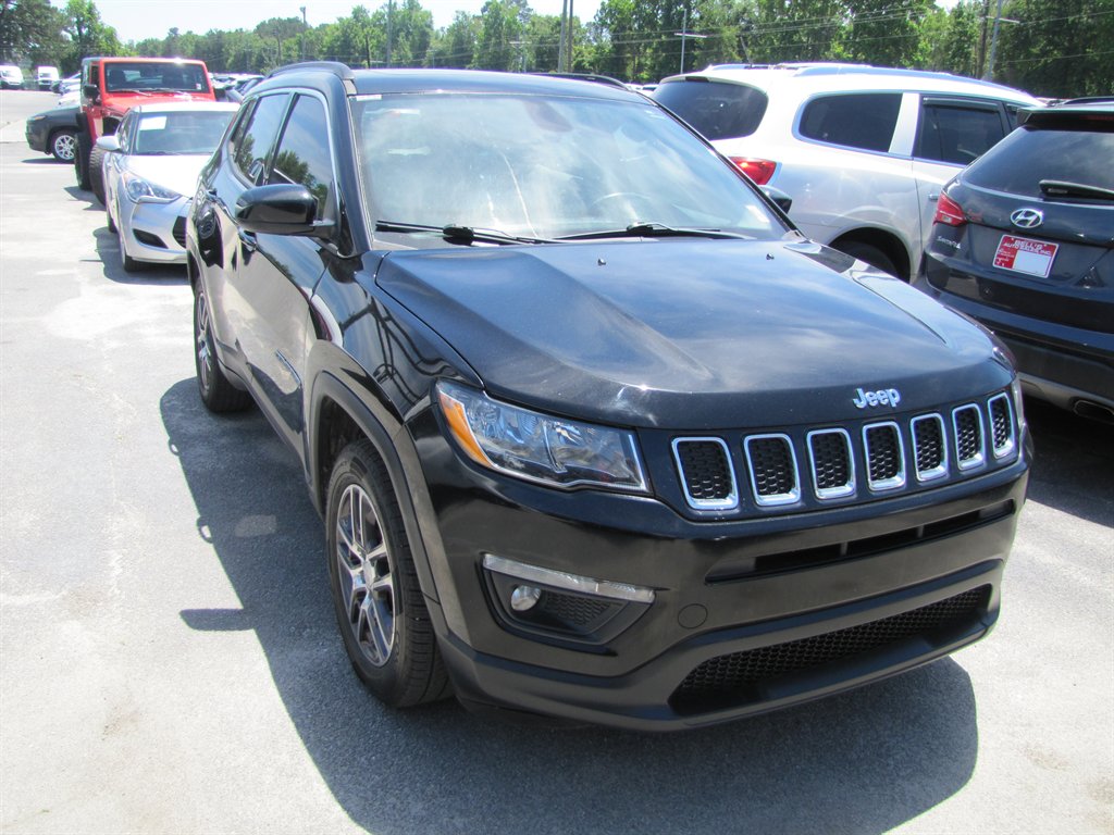 2018 Jeep Compass - $11,995