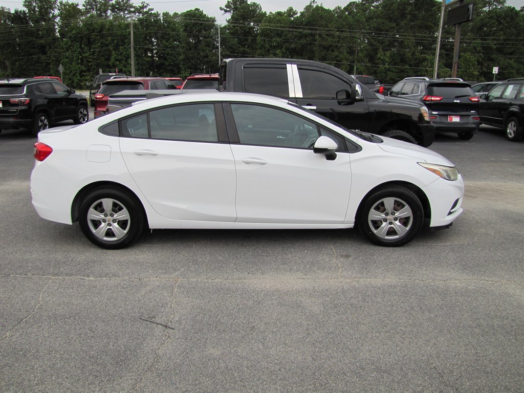 2016 Chevrolet Cruze - $7,995