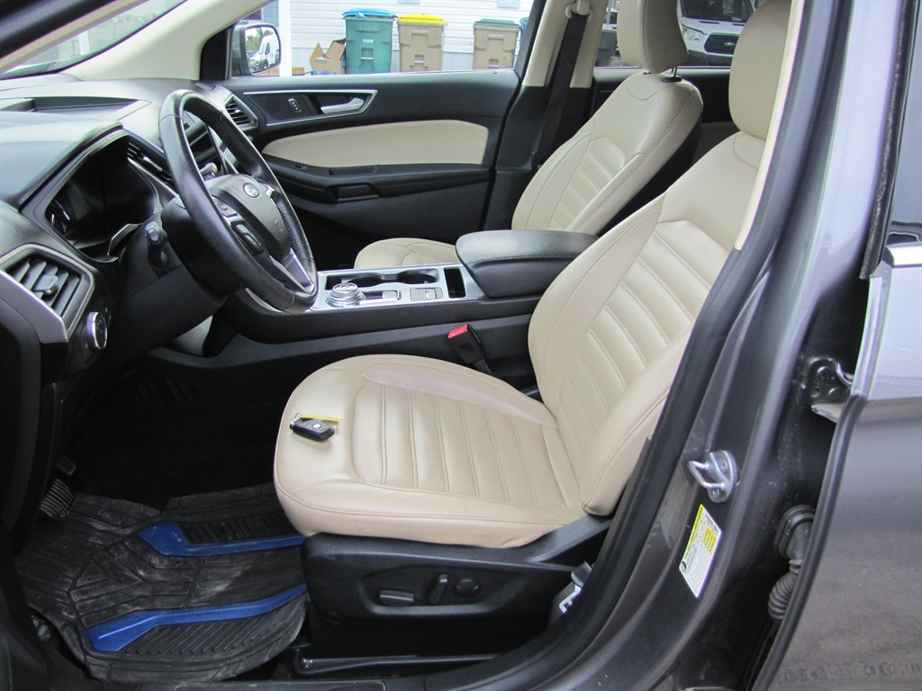 2022 Ford Edge - $18,995