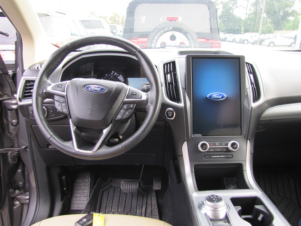2022 Ford Edge - $18,995