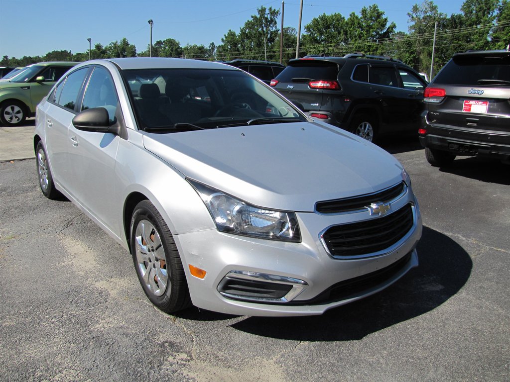 2016 Chevrolet Cruze - $8,995