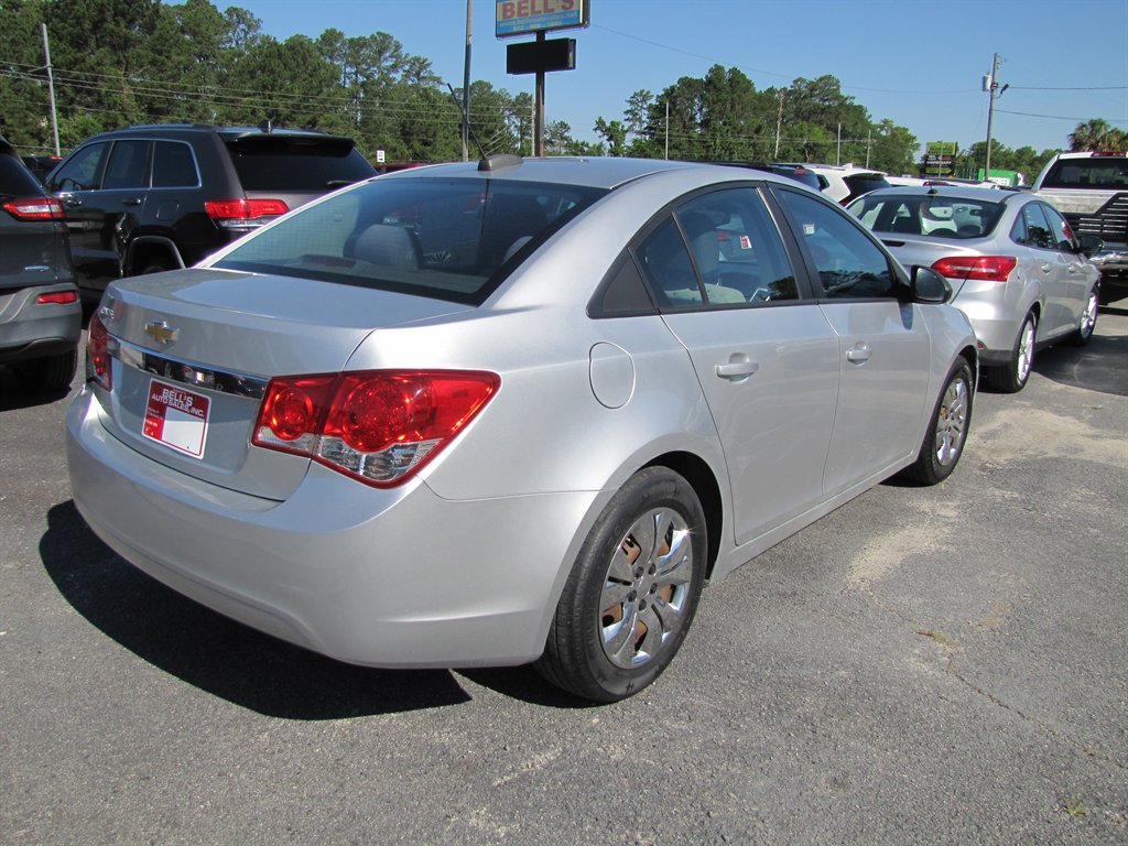 2016 Chevrolet Cruze - $8,995