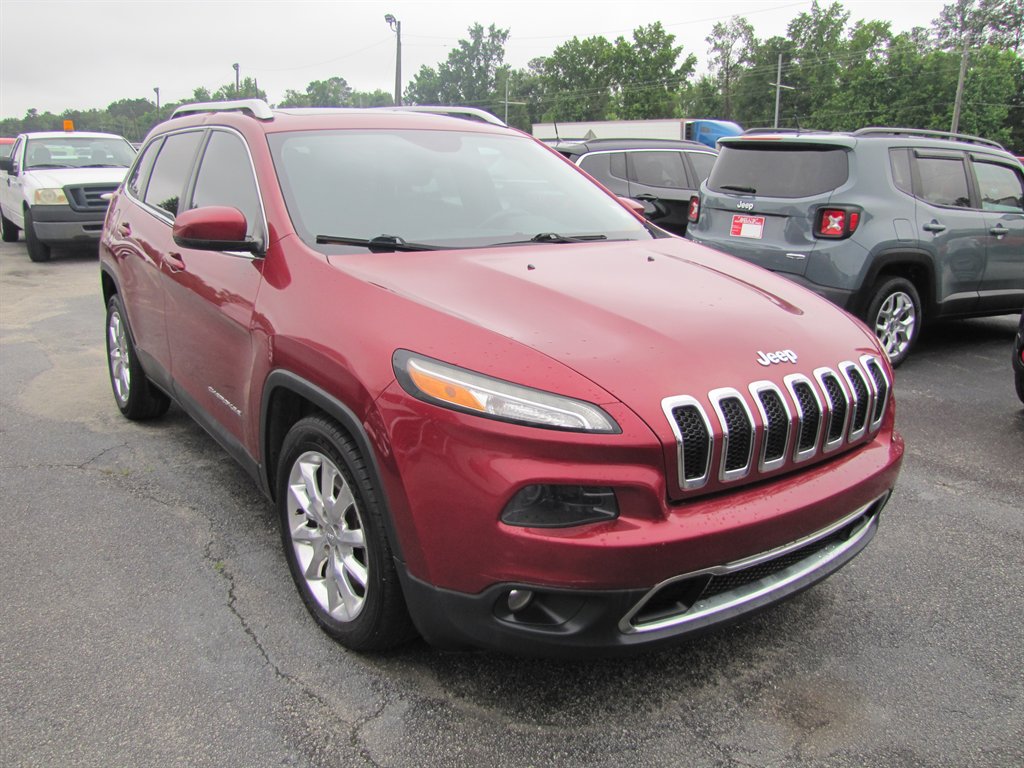 2016 Jeep Cherokee - $11,995