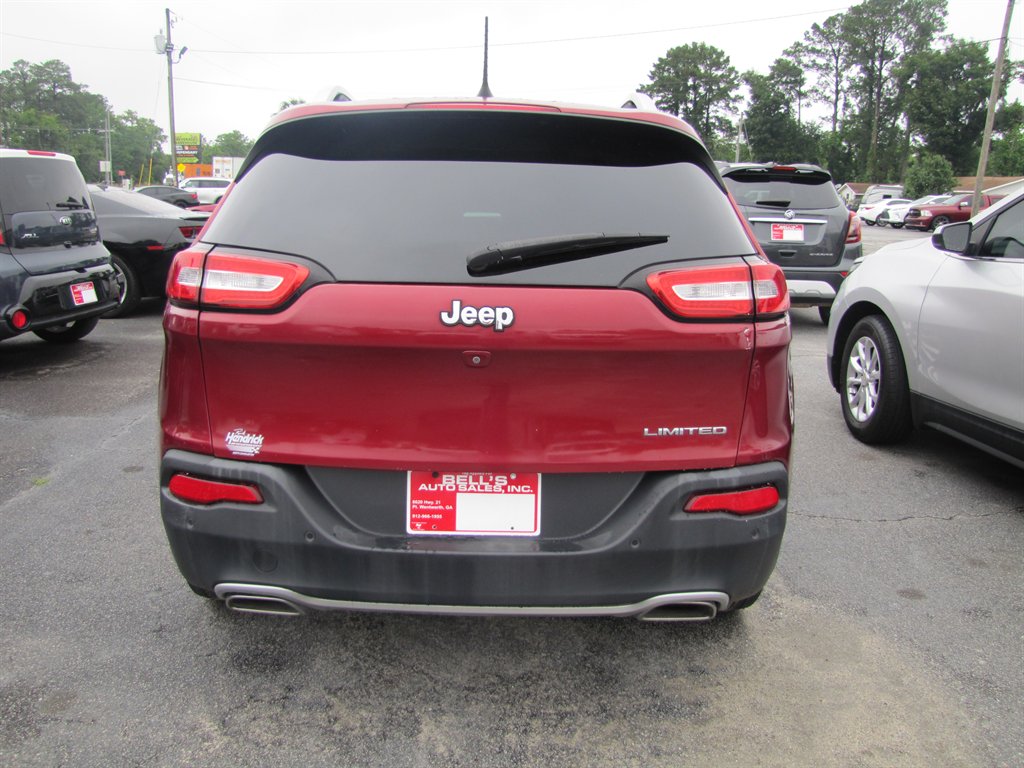 2016 Jeep Cherokee - $11,995