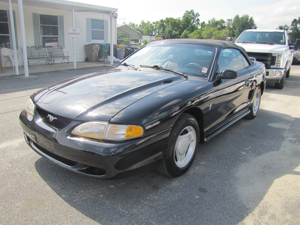 1995 Ford Mustang - $6,995