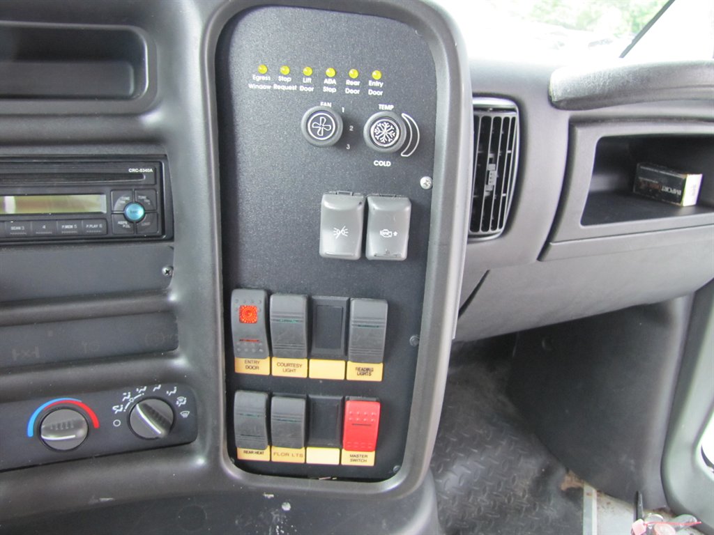 2005 Chevrolet C5 - $11,995