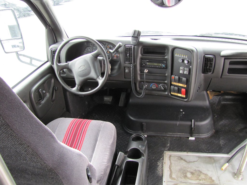 2005 Chevrolet C5 - $11,995
