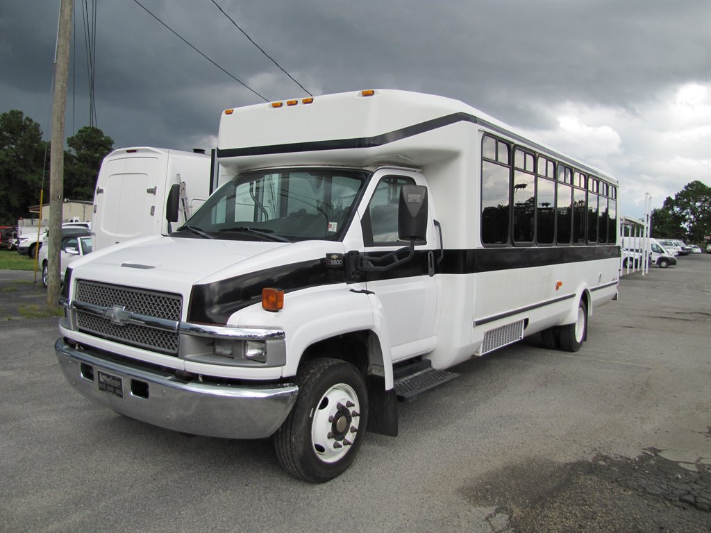2005 Chevrolet C5 - $11,995