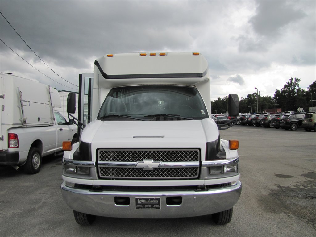 2005 Chevrolet C5 - $11,995