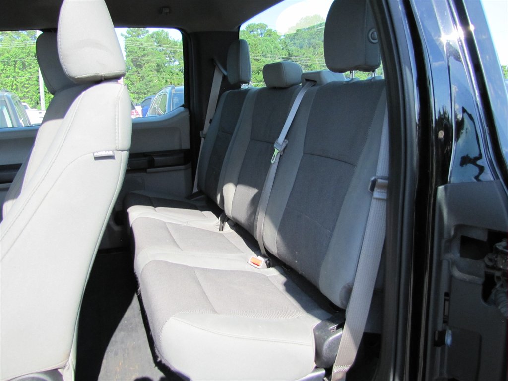 2016 Ford F150 - $19,995