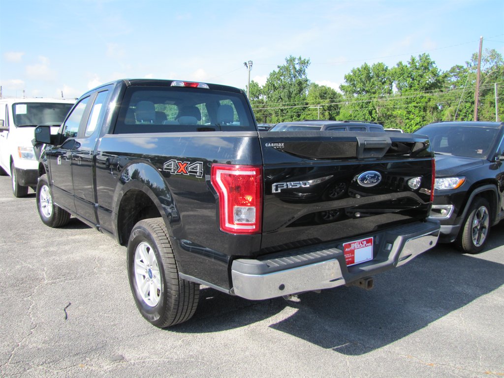 2016 Ford F150 - $19,995