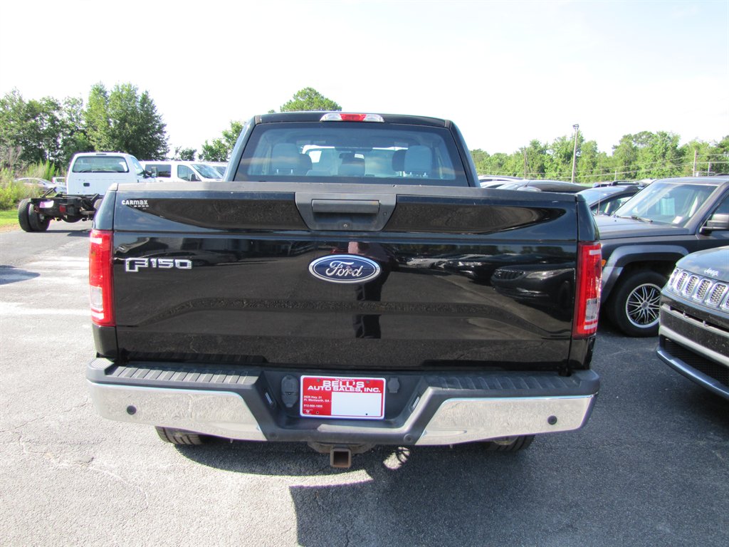 2016 Ford F150 - $19,995