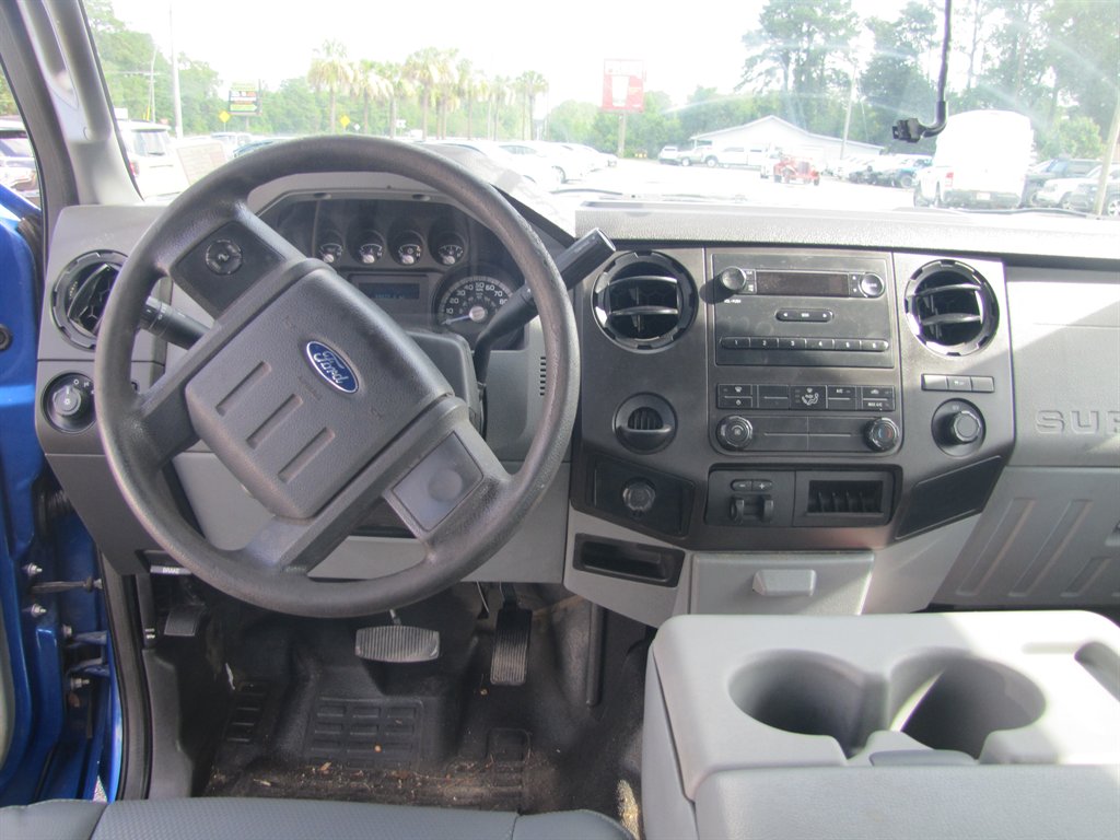 2016 Ford F350 - $17,995