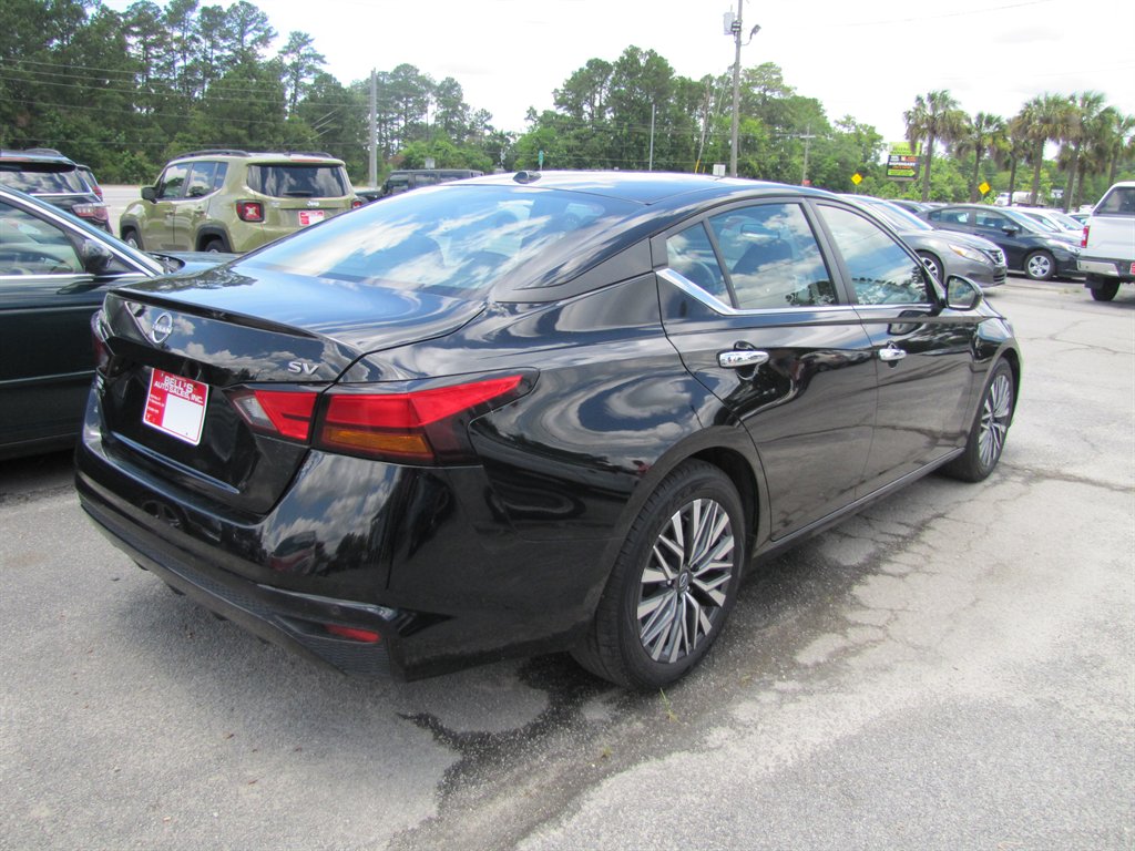 2023 Nissan Altima - $16,995