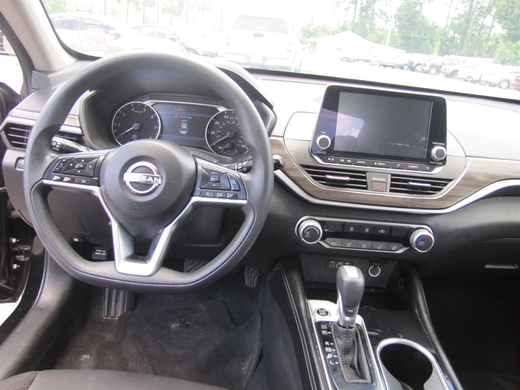 2023 Nissan Altima - $16,995