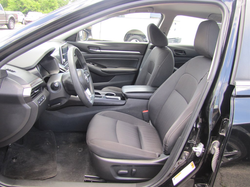 2023 Nissan Altima - $16,995