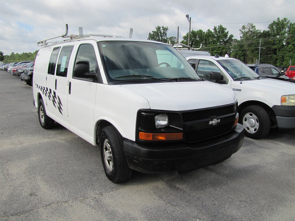 2006 Chevrolet Express - $4,995