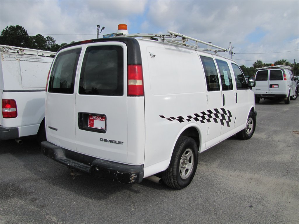 2006 Chevrolet Express - $4,995