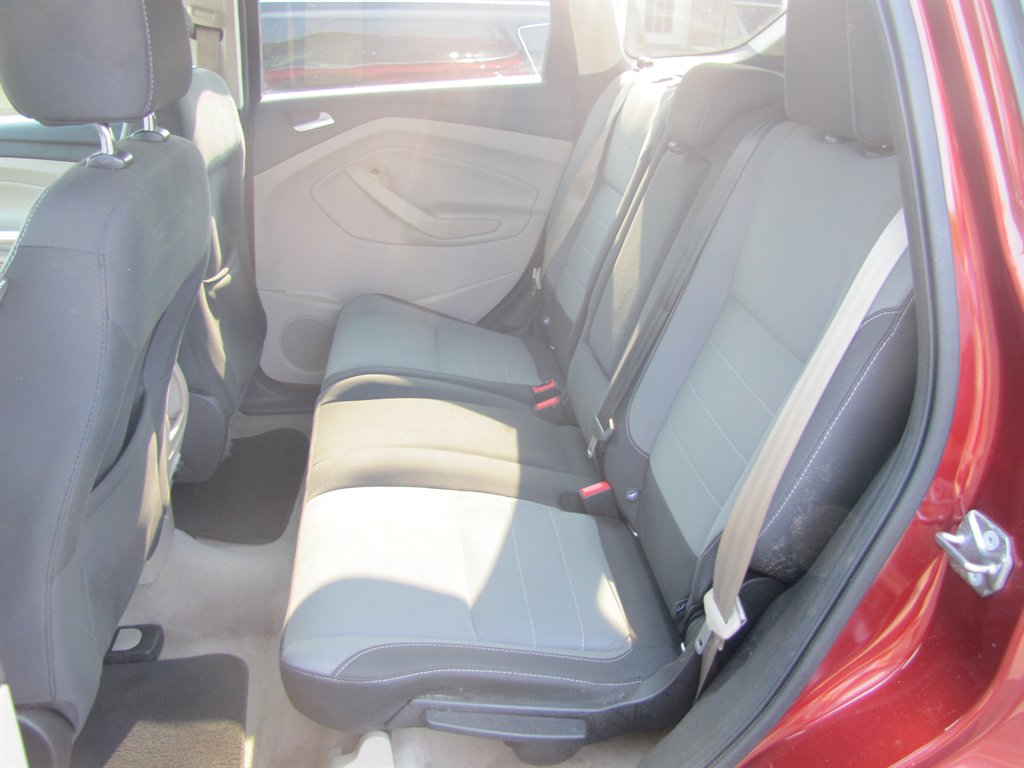 2015 Ford Escape - $7,995