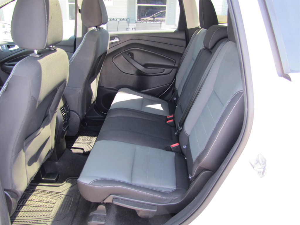 2016 Ford Escape - $5,995
