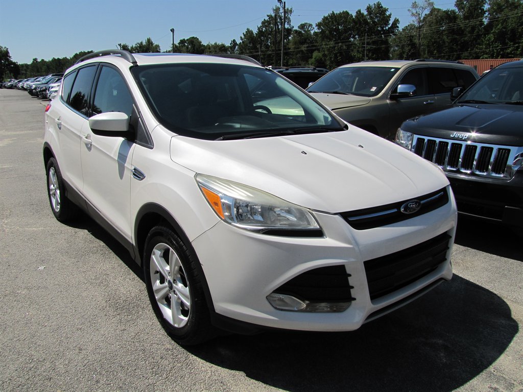 2016 Ford Escape - $5,995
