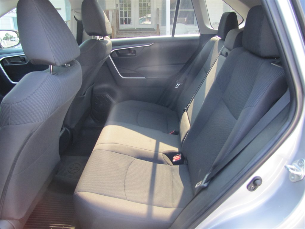 2019 Toyota RAV4 - $19,995