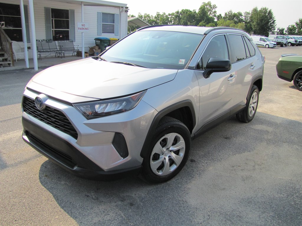 2019 Toyota RAV4 - $19,995