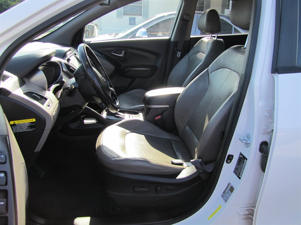 2014 Hyundai Tucson - $9,995