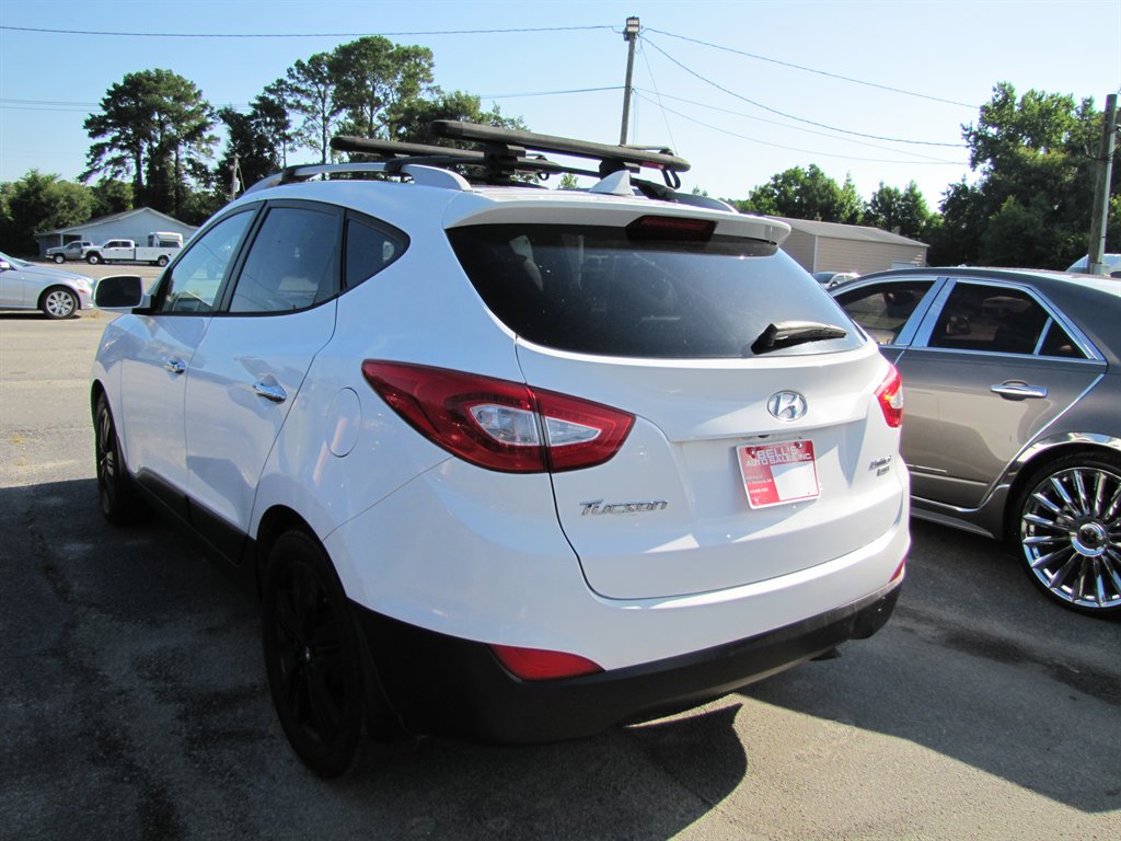 2014 Hyundai Tucson - $9,995