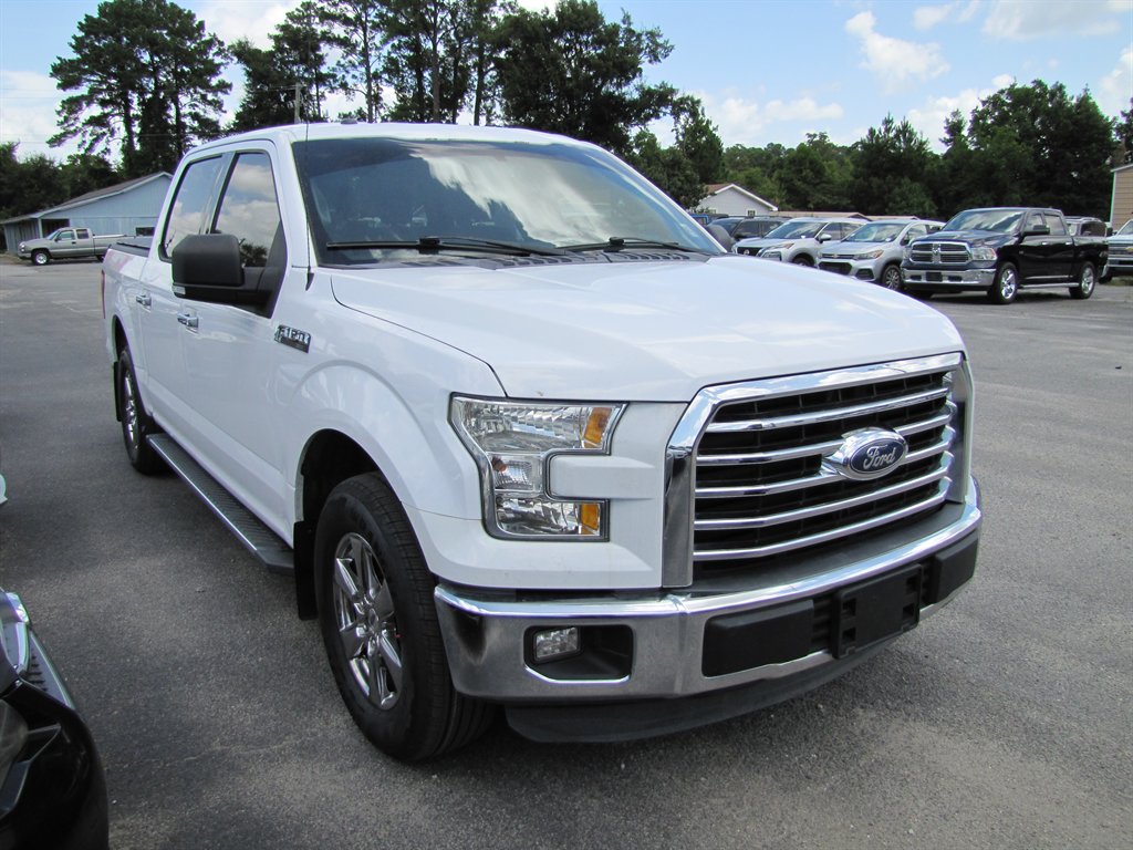 2015 Ford F-150 - $12,995