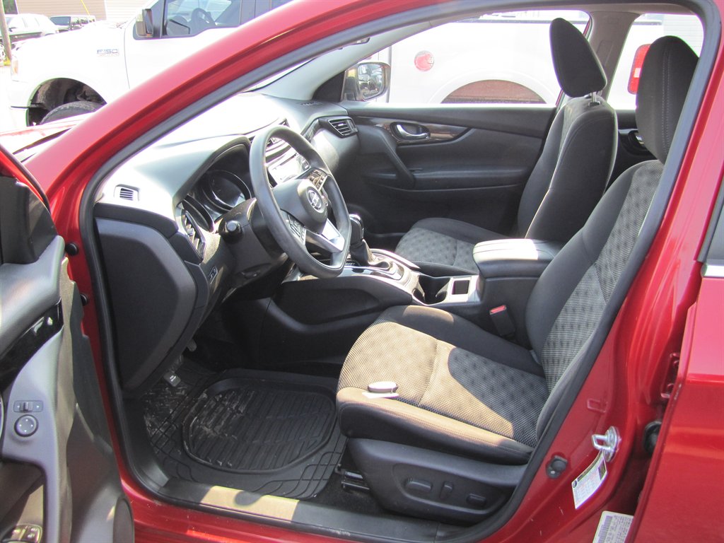 2017 Nissan Rogue - $7,995