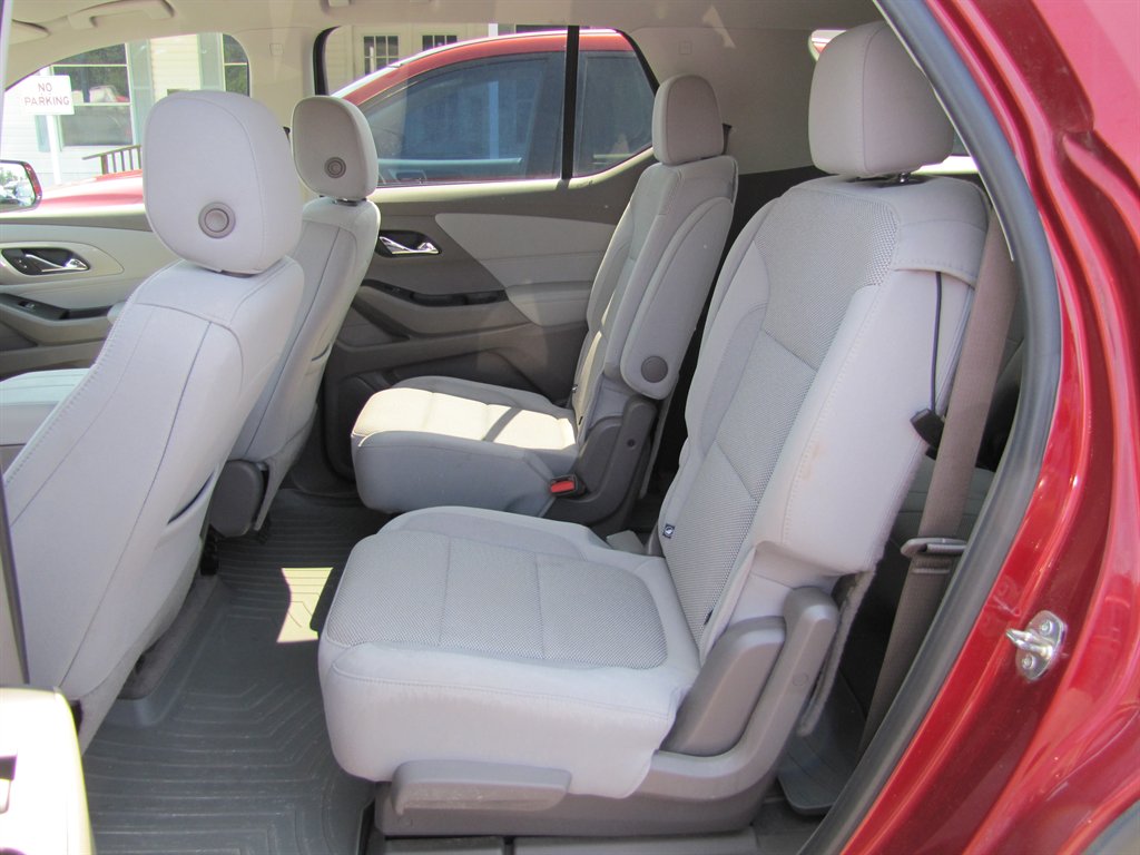 2019 Chevrolet Traverse - $13,995
