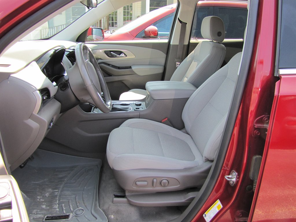 2019 Chevrolet Traverse - $13,995