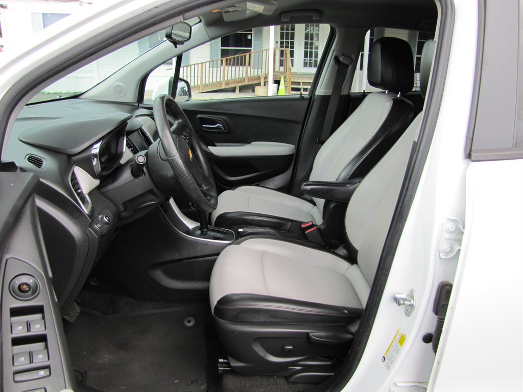 2021 Chevrolet Trax - $10,495