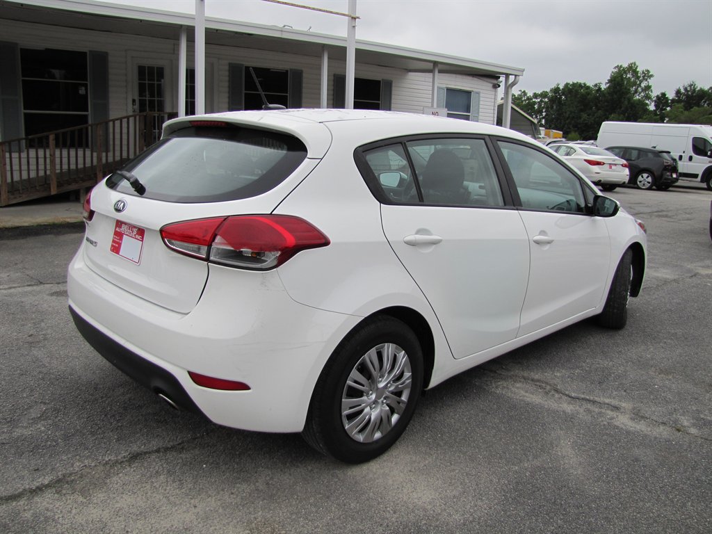 2017 Kia Forte - $8,995