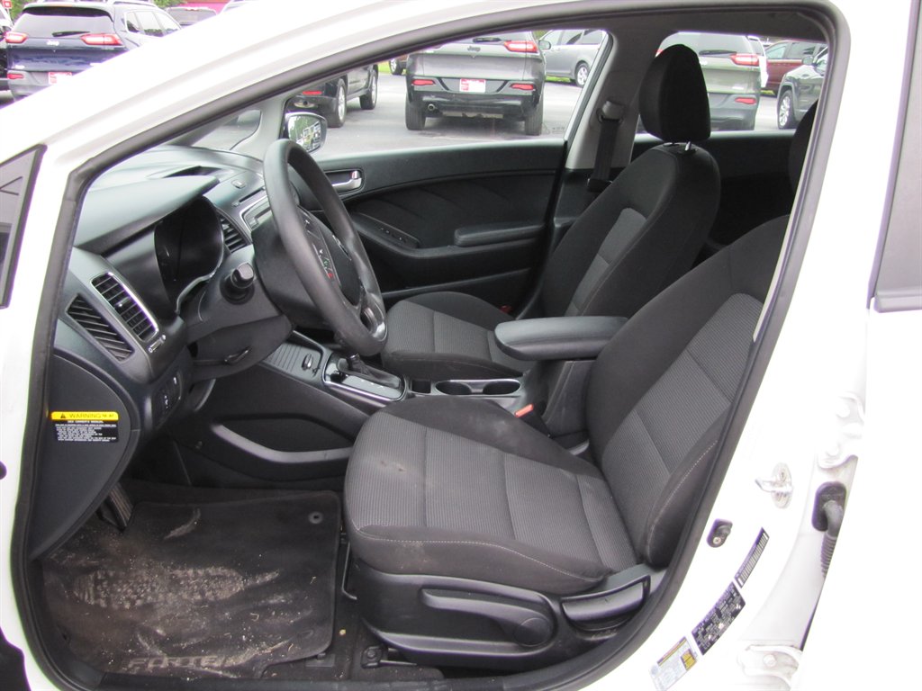 2017 Kia Forte - $8,995