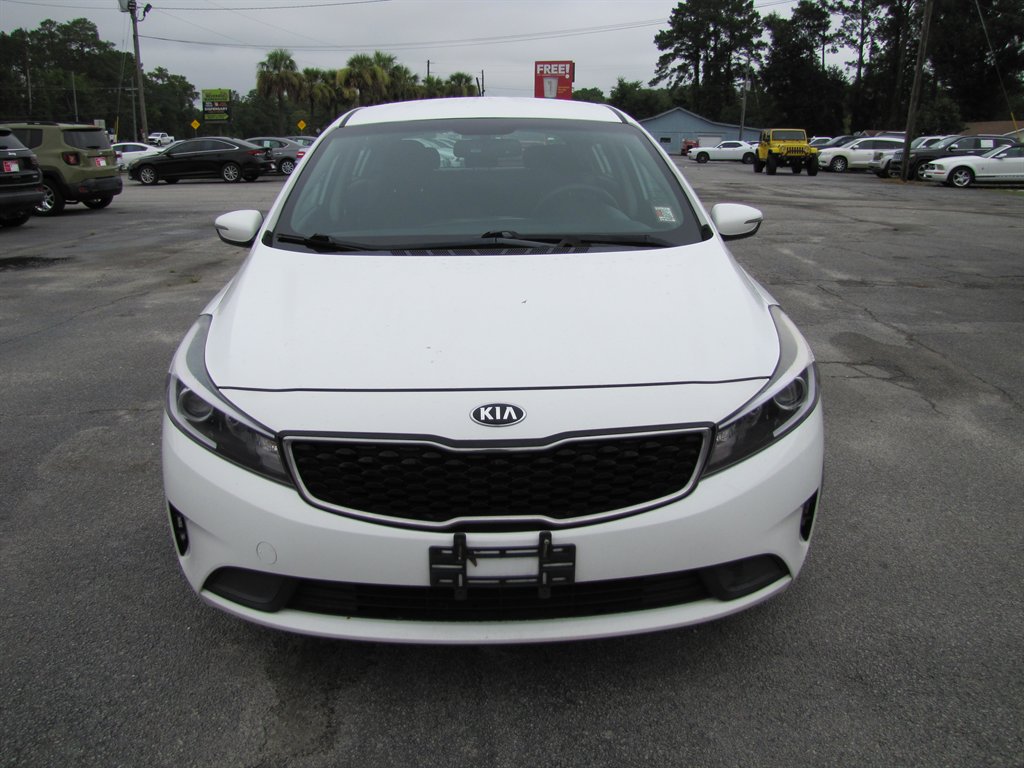 2017 Kia Forte - $8,995