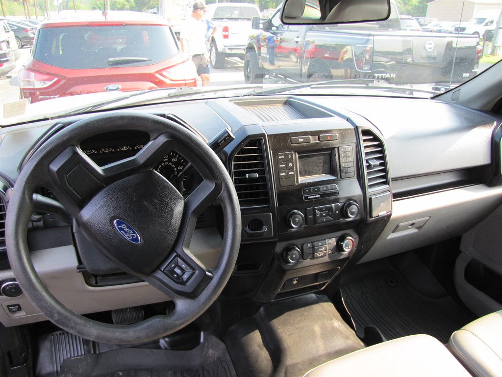 2015 Ford F150 - $10,995