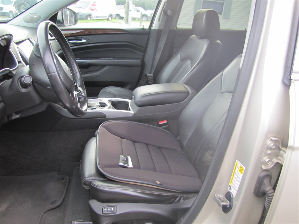 2014 Cadillac SRX - $9,495