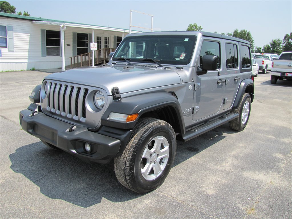 2019 Jeep Wrangler - $22,995