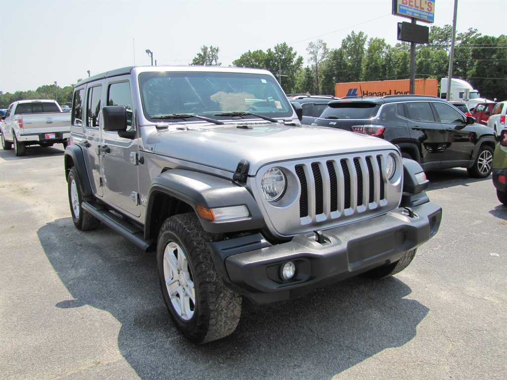 2019 Jeep Wrangler - $22,995