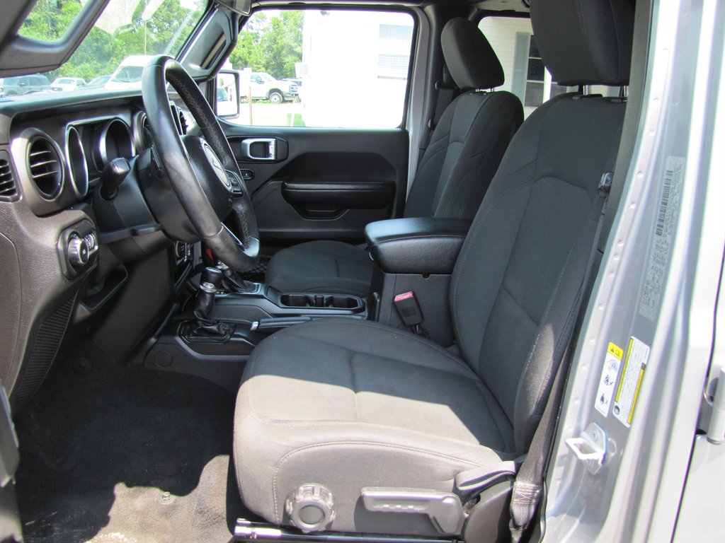 2019 Jeep Wrangler - $22,995