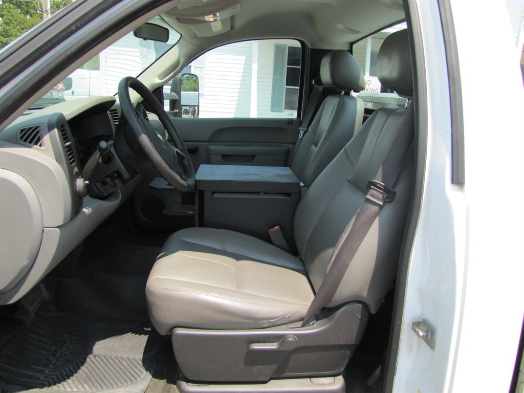 2013 Chevrolet Silverado 1500 - $7,995