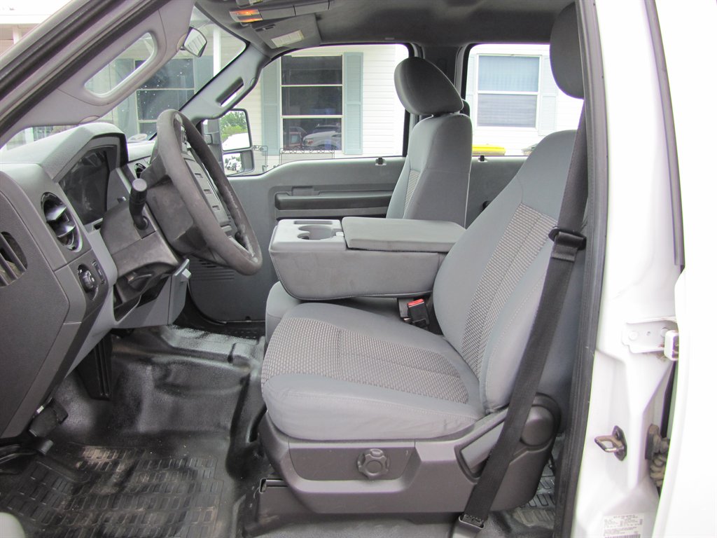 2016 Ford F250 - $12,995