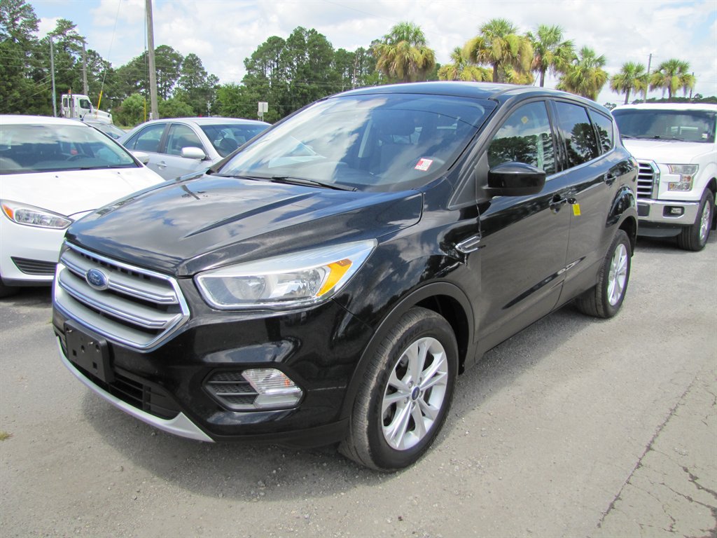 2017 Ford Escape - $8,995