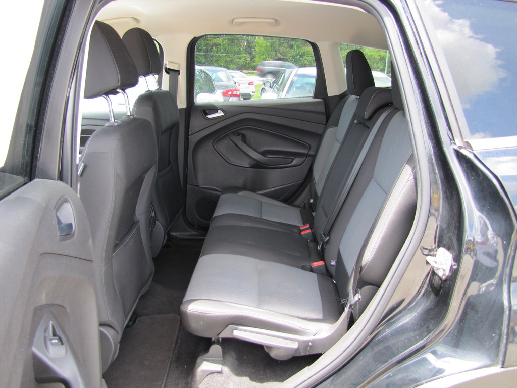 2017 Ford Escape - $8,995