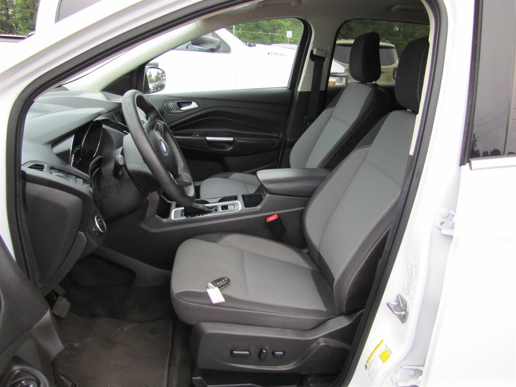 2019 Ford Escape - $9,995