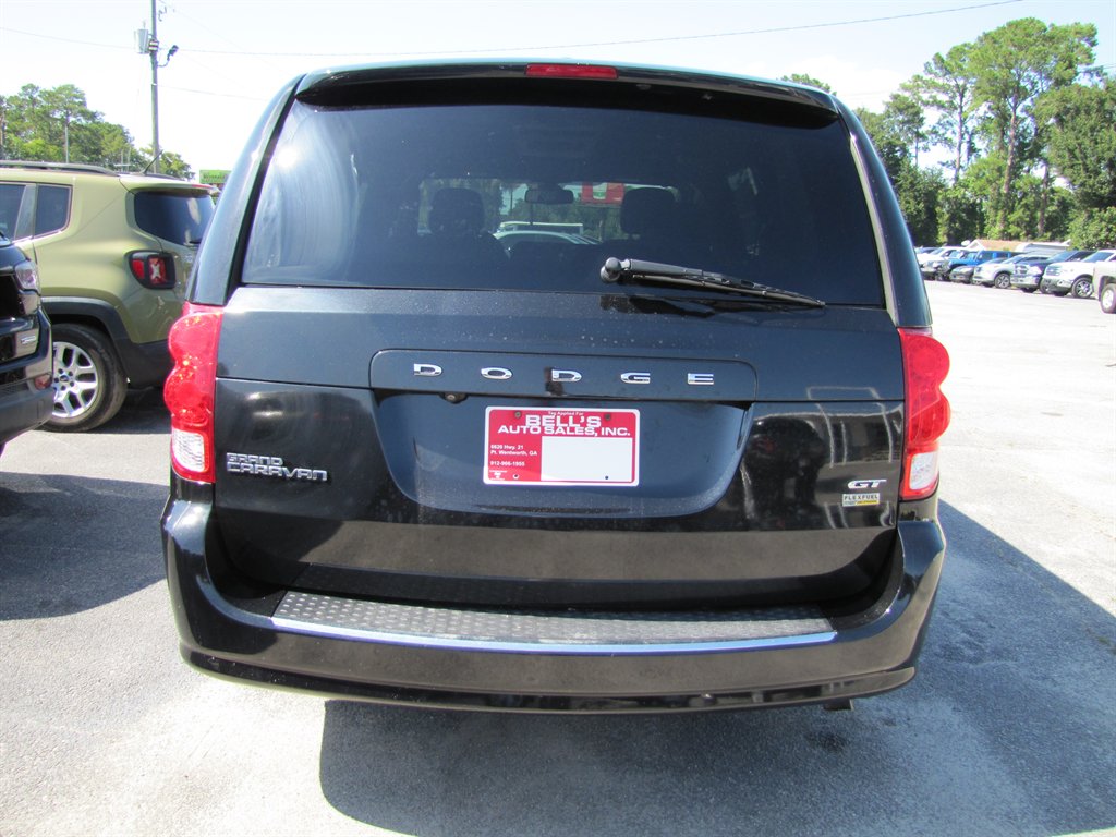 2019 Dodge Grand Caravan - $8,995
